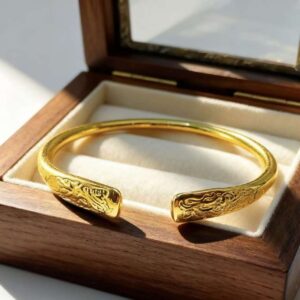 Women’s Bold Golden Dragon Fashion Bracelet
